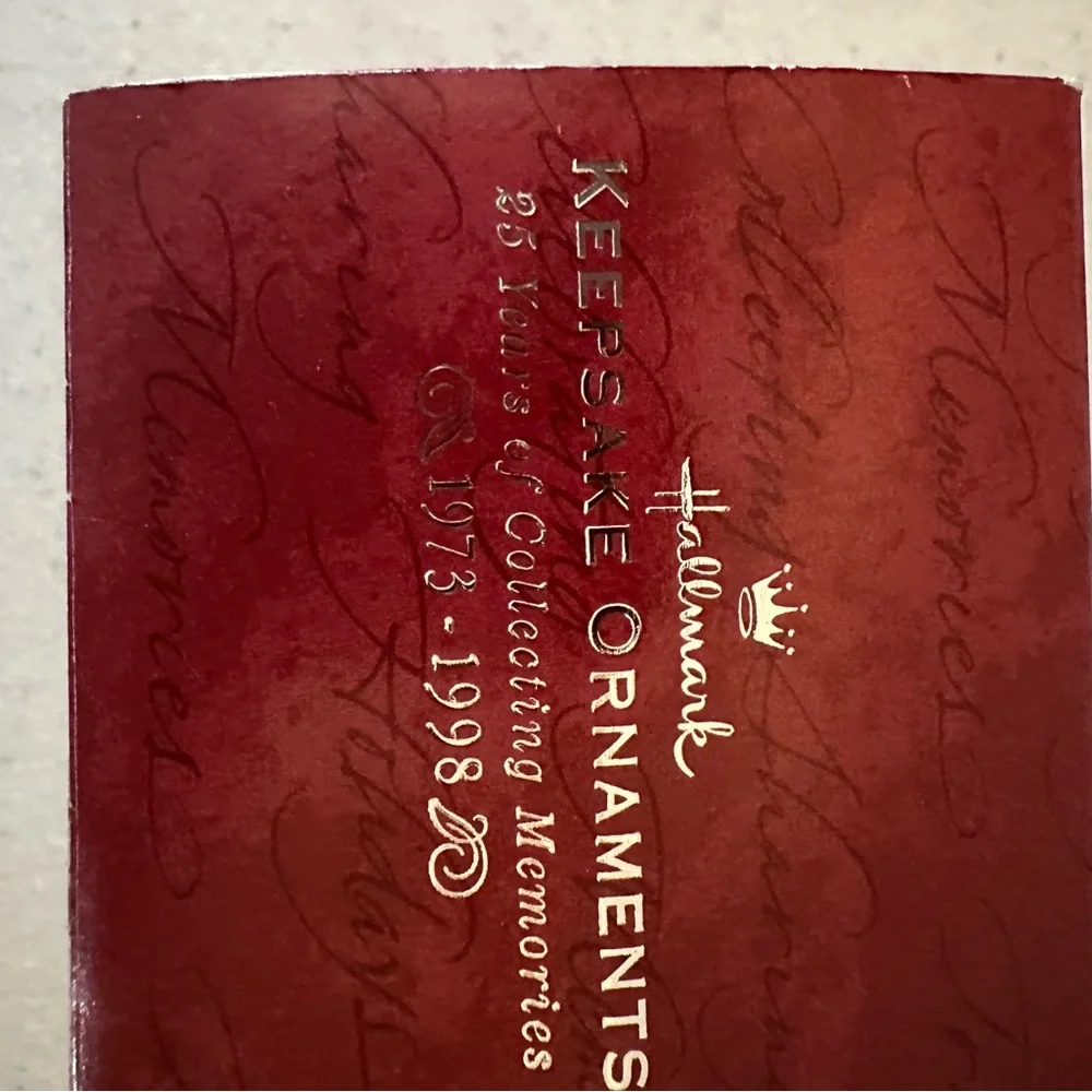 Vintage Hallmark Keepsake Christmas Ornament Gone with The Wind 1998 Scarlett O.